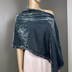 Spartina 449 Velvet Ruffle Topper Steel Blue Gray One Size Scarf Ruffles